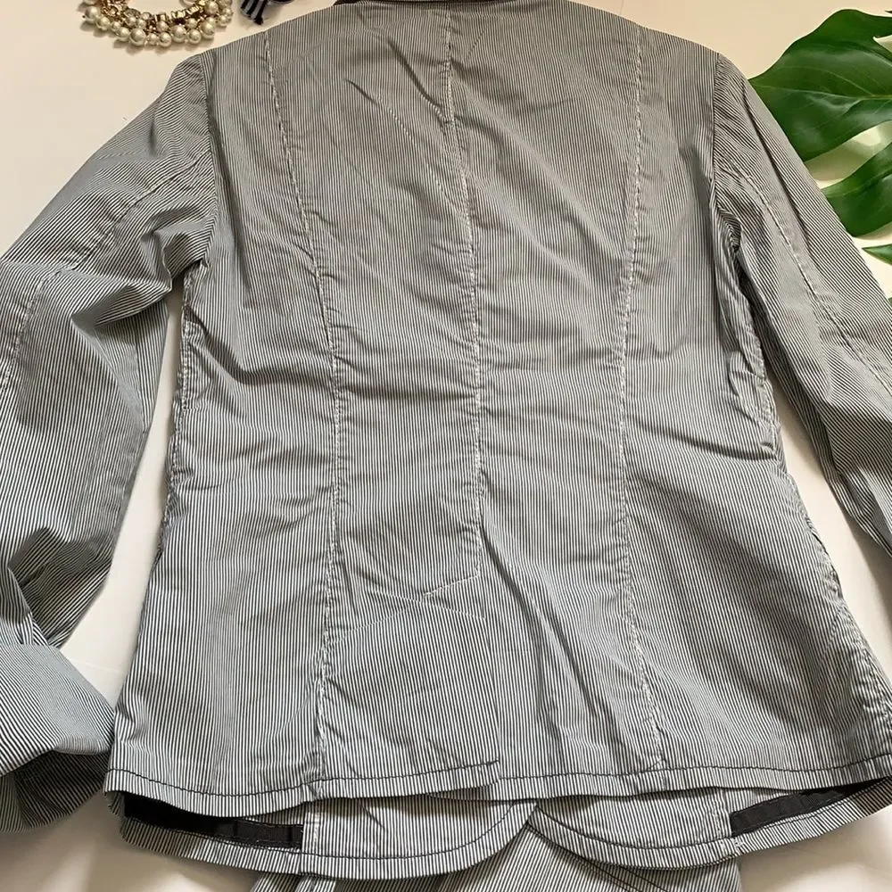 Emporio Armani striped nautical jacket and shorts - Picture 10 of 11